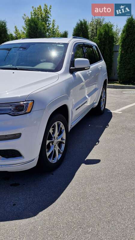 Внедорожник / Кроссовер Jeep Grand Cherokee 2020 в Мироновке