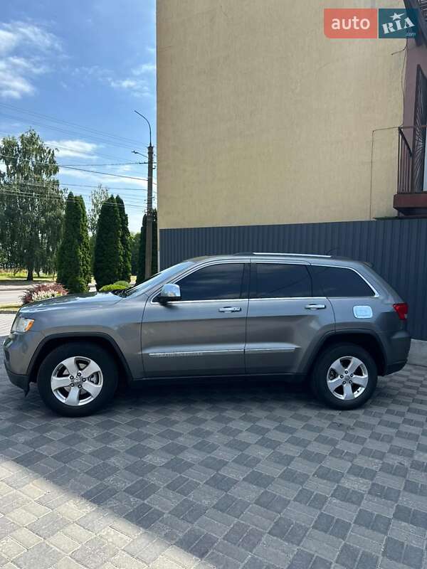 Внедорожник / Кроссовер Jeep Grand Cherokee 2012 в Иршаве