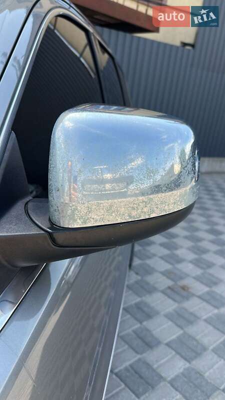 Внедорожник / Кроссовер Jeep Grand Cherokee 2012 в Иршаве