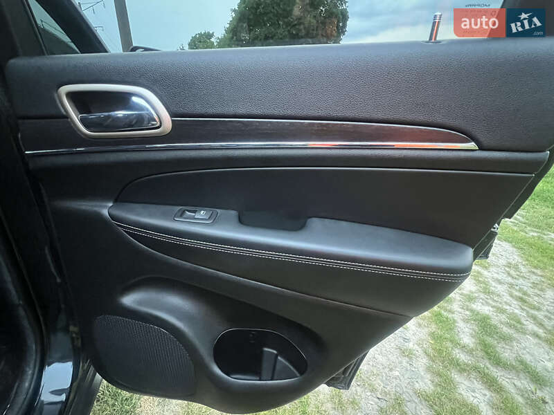 Внедорожник / Кроссовер Jeep Grand Cherokee 2013 в Золочеве фото 11 Внедорожник / Кроссовер Jeep Grand Cherokee 2013 в Золочеве