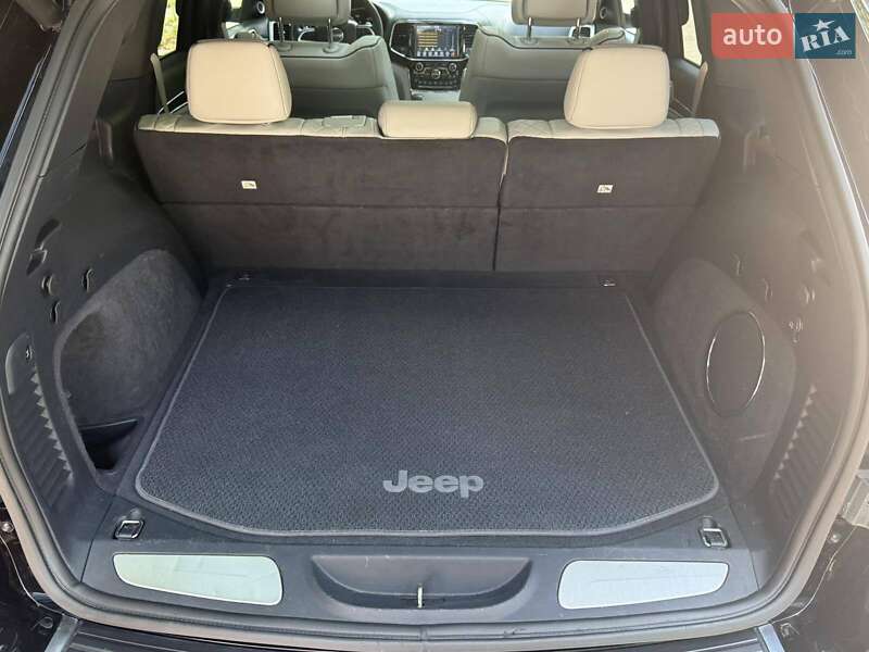 Внедорожник / Кроссовер Jeep Grand Cherokee 2019 в Запорожье фото 16 Внедорожник / Кроссовер Jeep Grand Cherokee 2019 в Запорожье