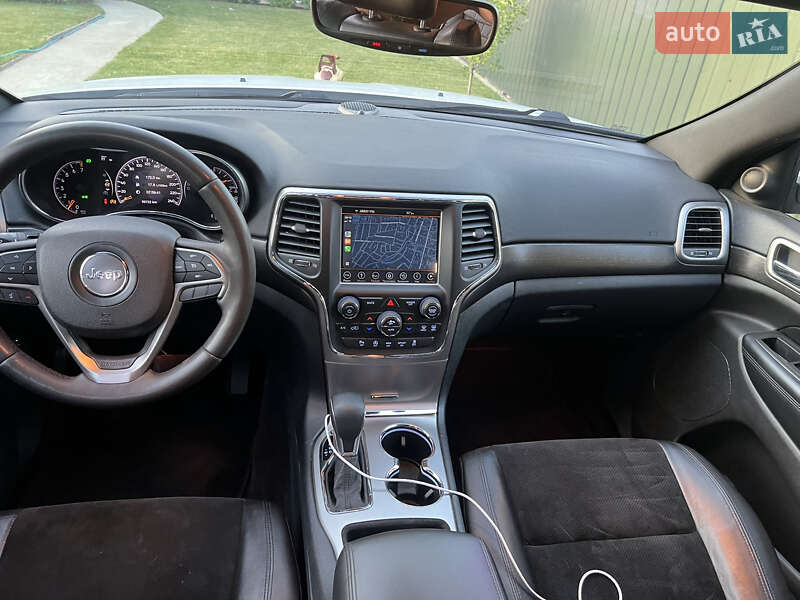 Внедорожник / Кроссовер Jeep Grand Cherokee 2017 в Сумах