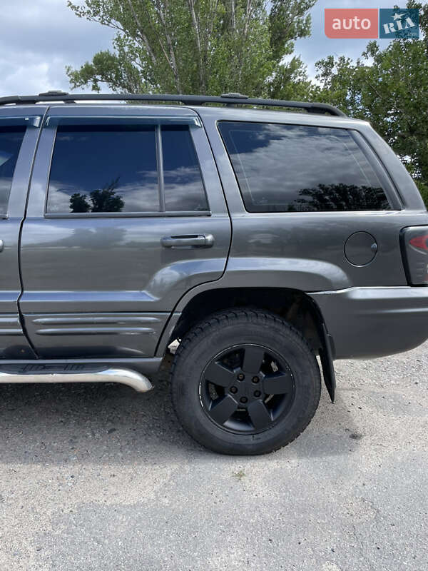 Внедорожник / Кроссовер Jeep Grand Cherokee 2002 в Кременчуге