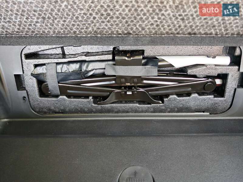 Внедорожник / Кроссовер Jeep Grand Cherokee 2024 в Харькове фото 27 Внедорожник / Кроссовер Jeep Grand Cherokee 2024 в Харькове