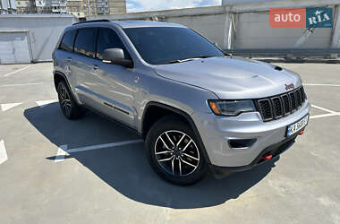 Внедорожник / Кроссовер Jeep Grand Cherokee 2018 в 