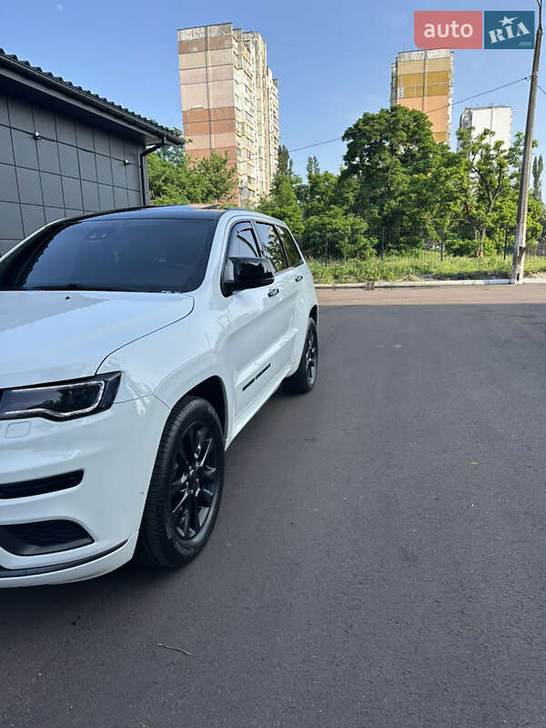 Позашляховик / Кросовер Jeep Grand Cherokee 2018 в Києві фото 9 Позашляховик / Кросовер Jeep Grand Cherokee 2018 в Києві