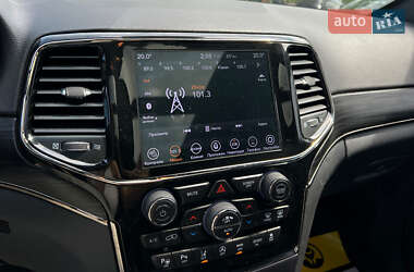 Внедорожник / Кроссовер Jeep Grand Cherokee 2019 в 
