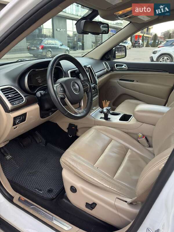 Внедорожник / Кроссовер Jeep Grand Cherokee 2014 в Ужгороде