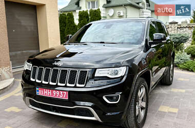 Внедорожник / Кроссовер Jeep Grand Cherokee 2015 в 