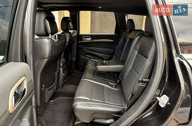 Внедорожник / Кроссовер Jeep Grand Cherokee 2015 в 