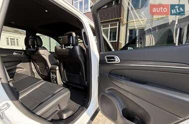 Внедорожник / Кроссовер Jeep Grand Cherokee 2021 в 