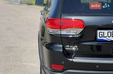 Внедорожник / Кроссовер Jeep Grand Cherokee 2016 в 