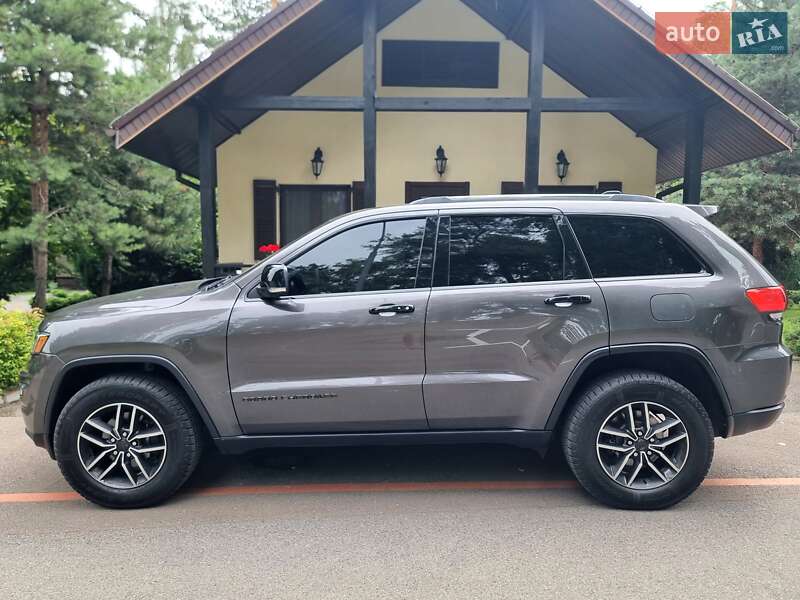 Внедорожник / Кроссовер Jeep Grand Cherokee 2018 в Киеве