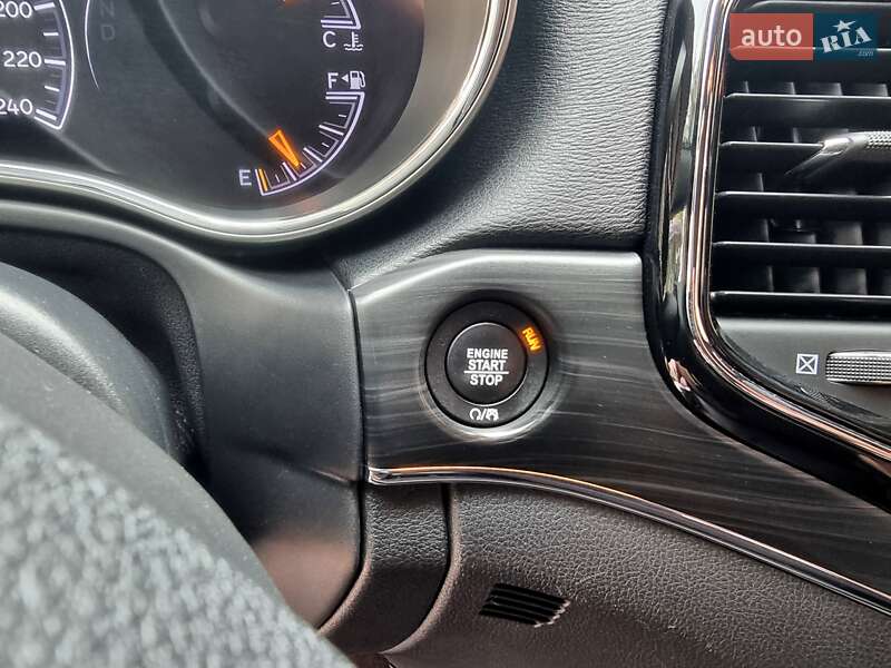 Внедорожник / Кроссовер Jeep Grand Cherokee 2018 в Киеве