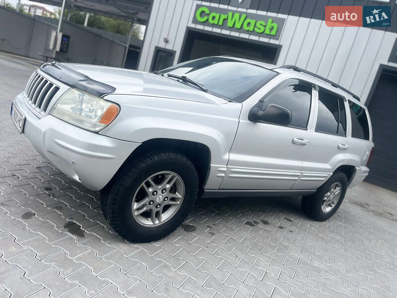 Внедорожник / Кроссовер Jeep Grand Cherokee 2004 в Владимире