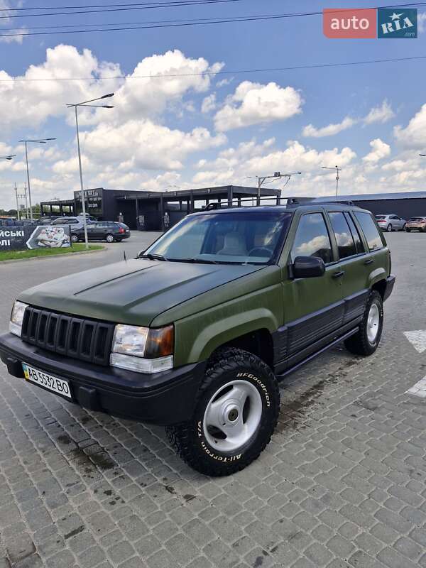 Внедорожник / Кроссовер Jeep Grand Cherokee 1993 в 