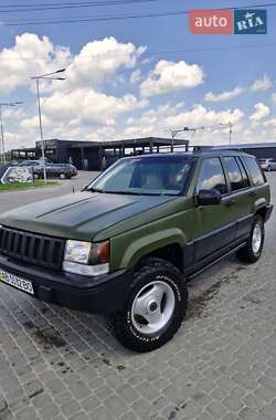 Внедорожник / Кроссовер Jeep Grand Cherokee 1993 в 