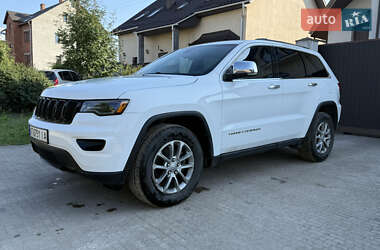 Позашляховик / Кросовер Jeep Grand Cherokee 2016 в Львові