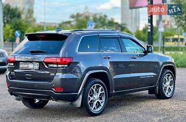 Внедорожник / Кроссовер Jeep Grand Cherokee 2021 в 