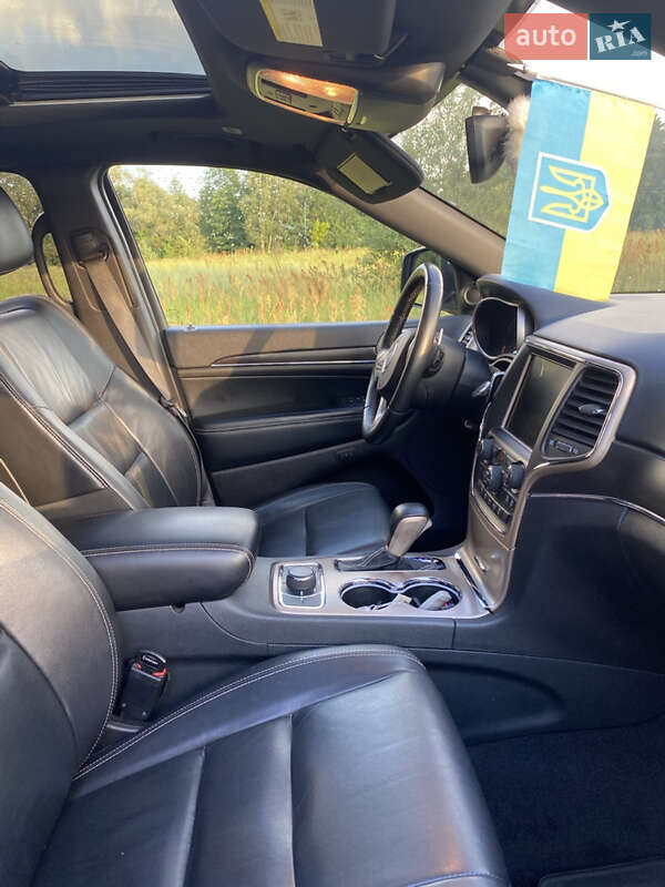 Внедорожник / Кроссовер Jeep Grand Cherokee 2017 в Ахтырке