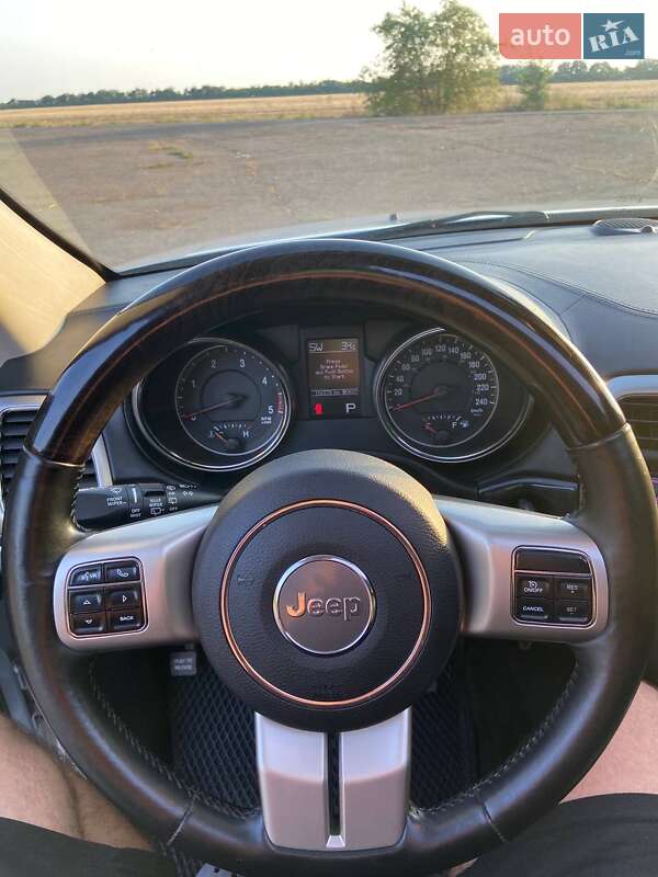 Внедорожник / Кроссовер Jeep Grand Cherokee 2011 в Первомайске