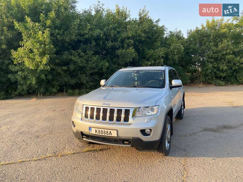Внедорожник / Кроссовер Jeep Grand Cherokee 2011 в Первомайске