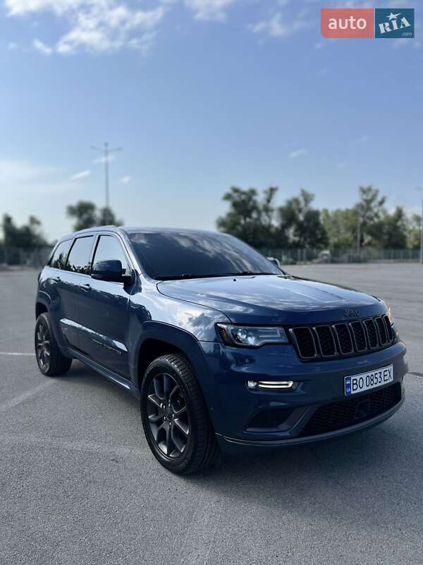 Позашляховик / Кросовер Jeep Grand Cherokee 2020 в Чернівцях