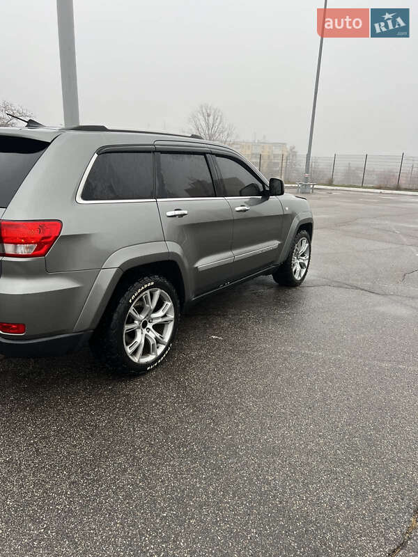 Позашляховик / Кросовер Jeep Grand Cherokee 2011 в Харкові