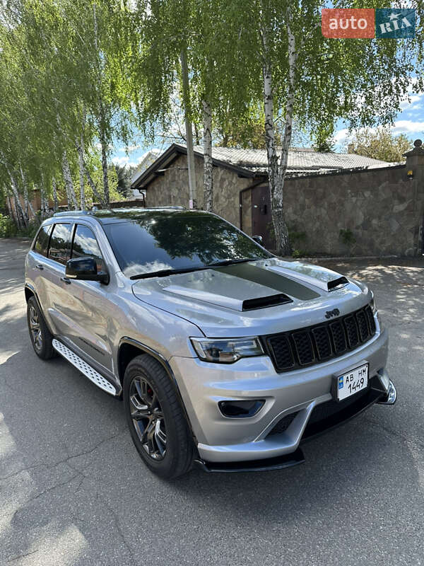 Внедорожник / Кроссовер Jeep Grand Cherokee 2015 в Киеве