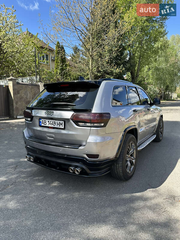 Внедорожник / Кроссовер Jeep Grand Cherokee 2015 в Киеве