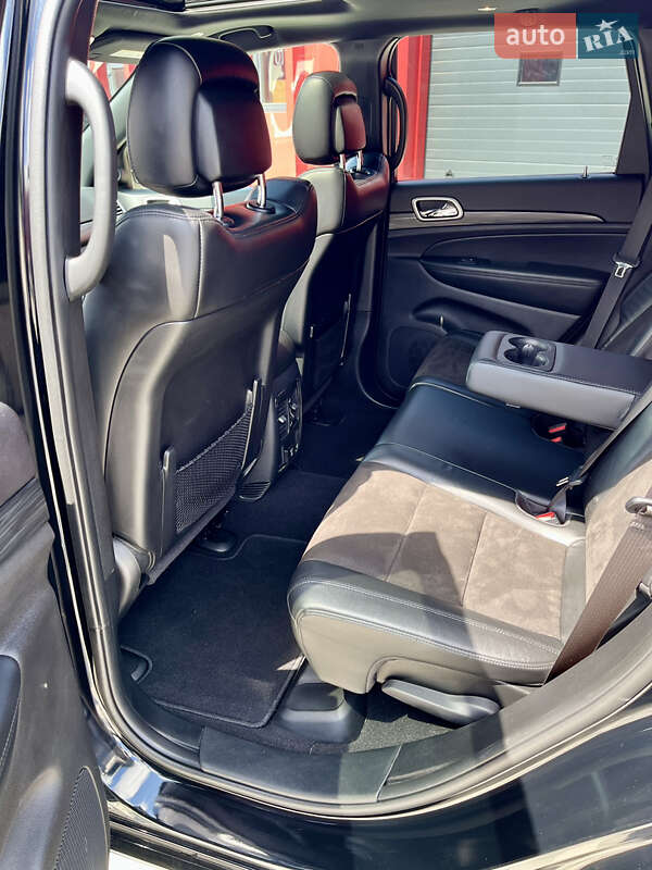 Внедорожник / Кроссовер Jeep Grand Cherokee 2020 в Львове