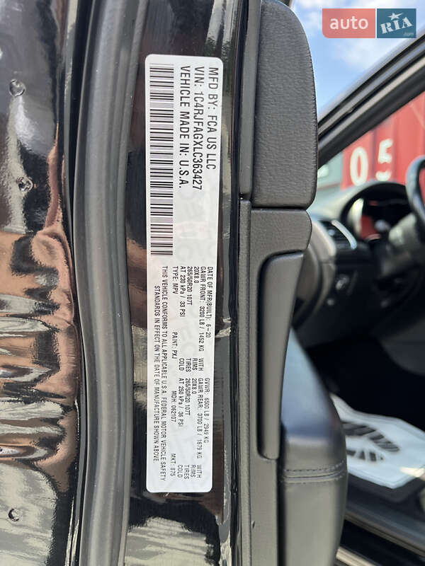 Внедорожник / Кроссовер Jeep Grand Cherokee 2020 в Львове