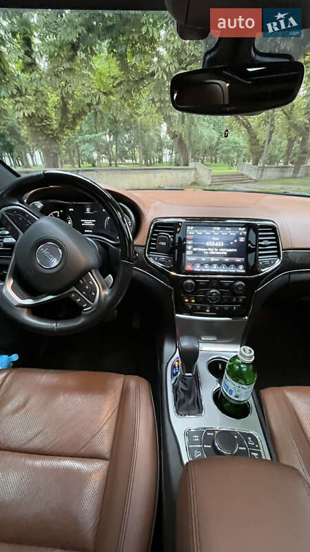 Внедорожник / Кроссовер Jeep Grand Cherokee 2021 в Чернигове