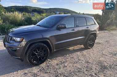 Внедорожник / Кроссовер Jeep Grand Cherokee 2017 в Львове