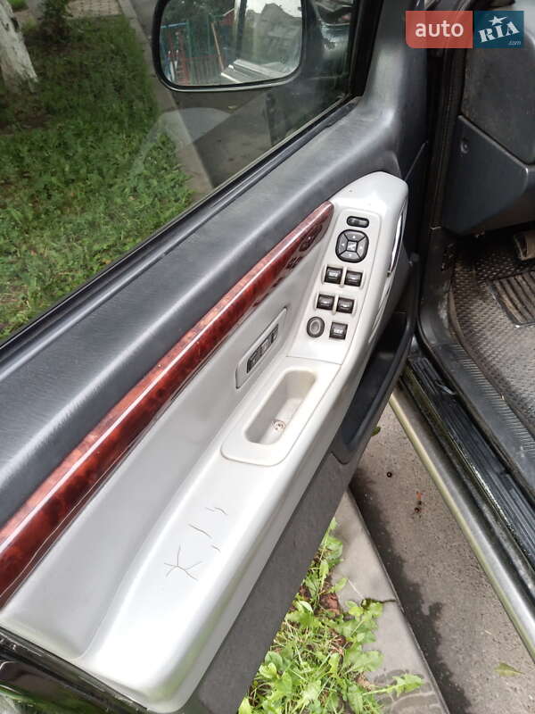 Внедорожник / Кроссовер Jeep Grand Cherokee 2003 в Тернополе