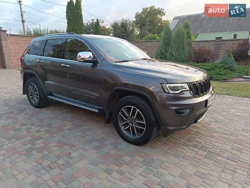 Внедорожник / Кроссовер Jeep Grand Cherokee 2020 в Лубнах