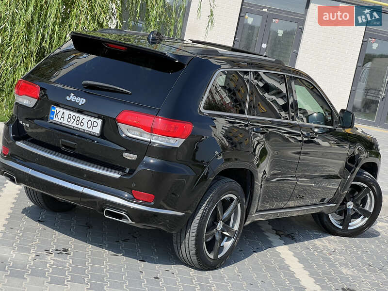 Внедорожник / Кроссовер Jeep Grand Cherokee 2017 в Киеве