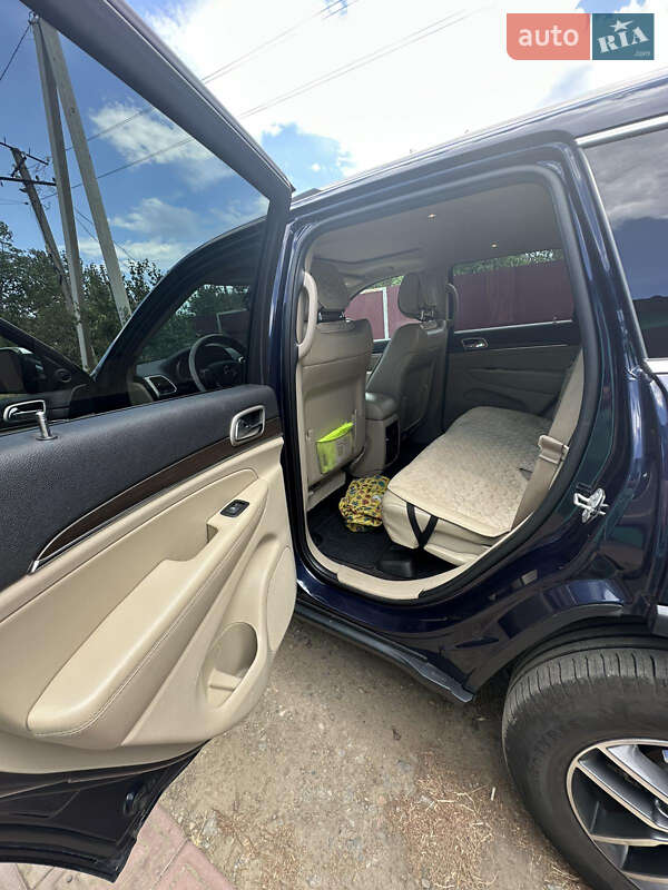 Позашляховик / Кросовер Jeep Grand Cherokee 2016 в Одесі