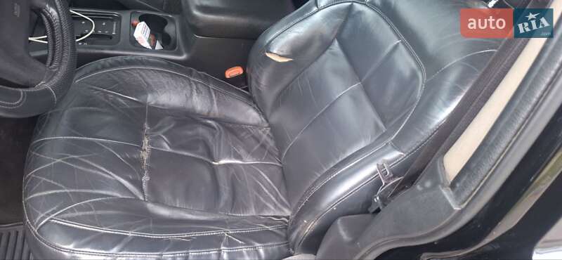 Внедорожник / Кроссовер Jeep Grand Cherokee 2002 в Чернигове