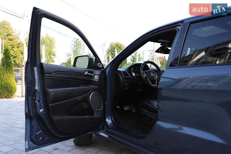 Внедорожник / Кроссовер Jeep Grand Cherokee 2020 в Дрогобыче