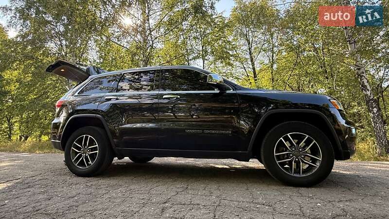 Внедорожник / Кроссовер Jeep Grand Cherokee 2018 в Лозовой