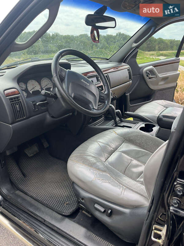 Внедорожник / Кроссовер Jeep Grand Cherokee 2004 в Каменец-Подольском