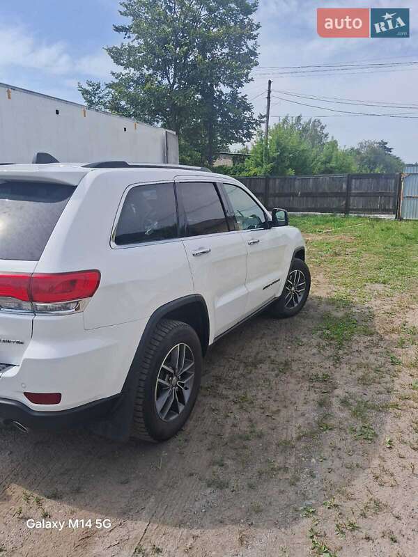 Внедорожник / Кроссовер Jeep Grand Cherokee 2017 в Кролевце