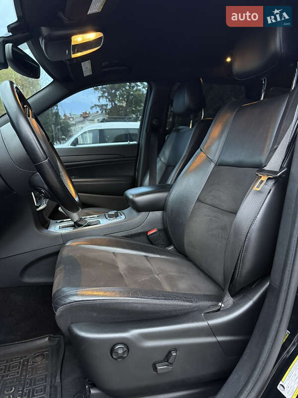 Внедорожник / Кроссовер Jeep Grand Cherokee 2022 в Хмельницком