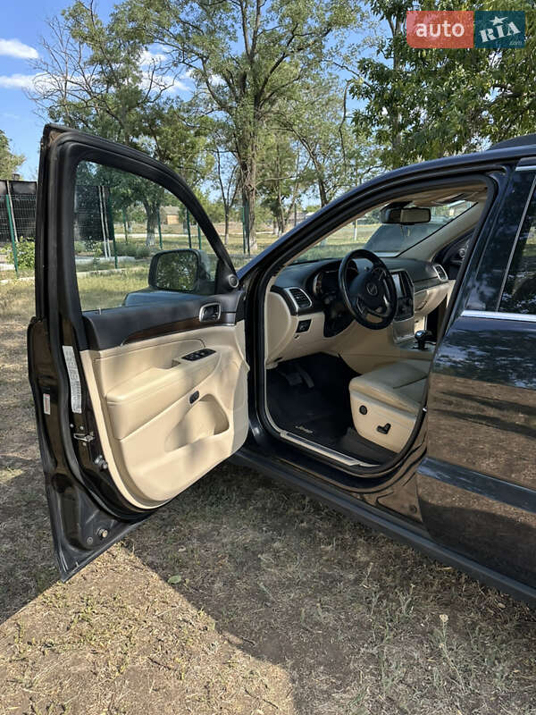 Позашляховик / Кросовер Jeep Grand Cherokee 2014 в Нікополі