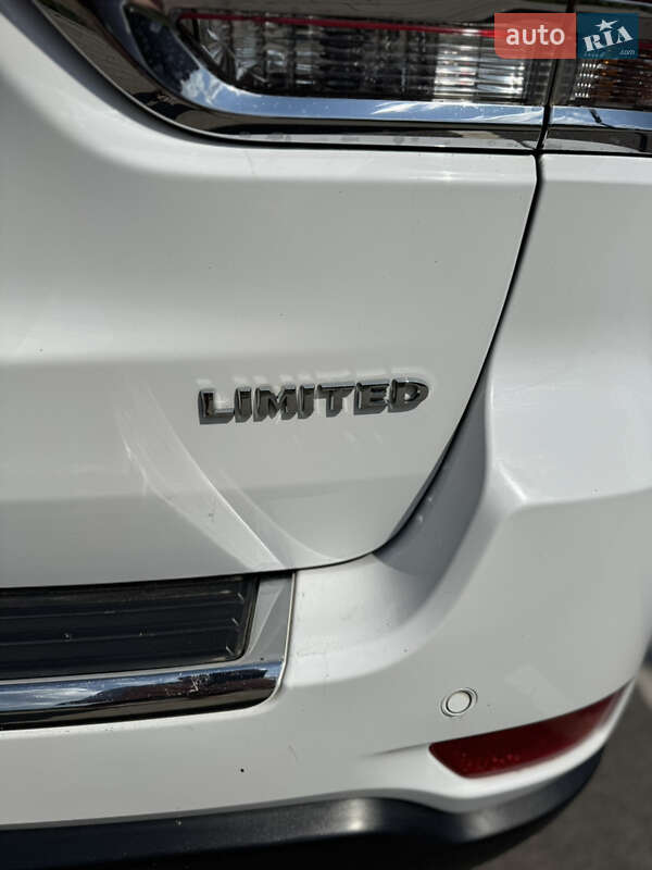 Внедорожник / Кроссовер Jeep Grand Cherokee 2014 в Киеве