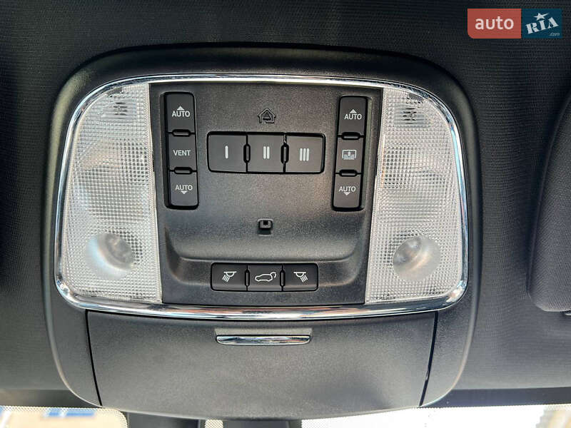 Внедорожник / Кроссовер Jeep Grand Cherokee 2018 в Киеве