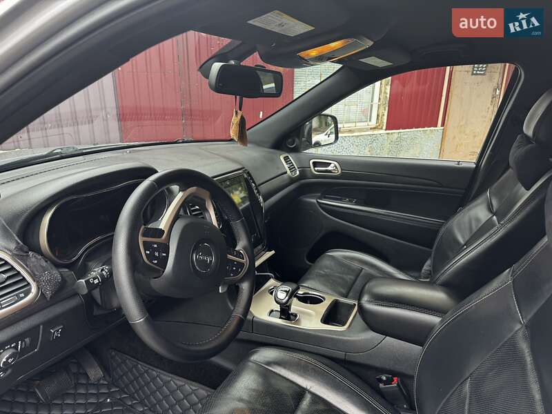 Внедорожник / Кроссовер Jeep Grand Cherokee 2015 в Киеве