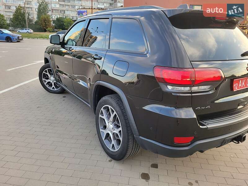 Внедорожник / Кроссовер Jeep Grand Cherokee 2020 в Киеве