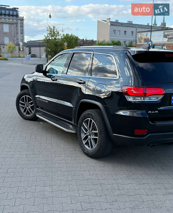 Внедорожник / Кроссовер Jeep Grand Cherokee 2020 в Тернополе